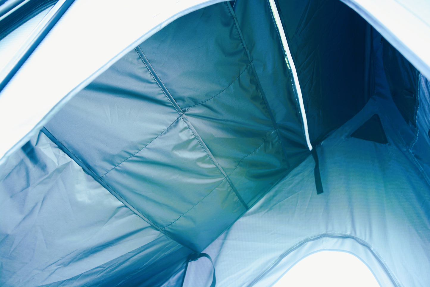 Sauvage Grey - Aluminium Rooftop Tent with Roof Racks