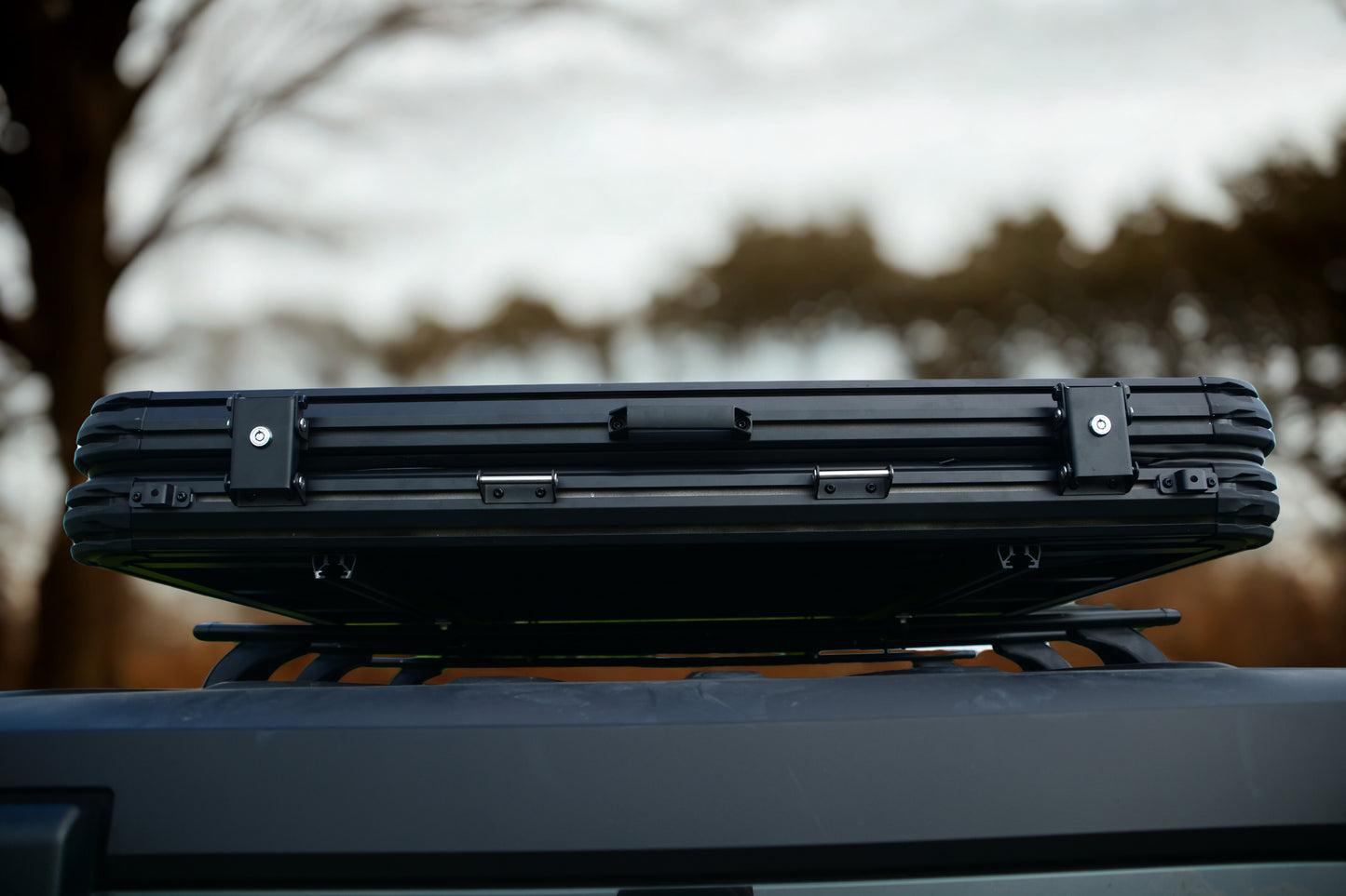 Sauvage Grey - Aluminium Rooftop Tent with Roof Racks