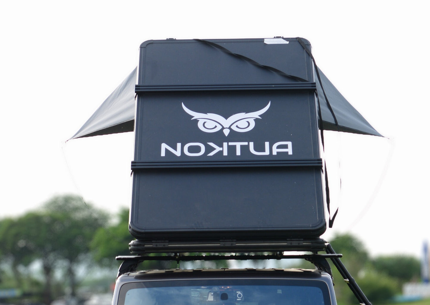 Sauvage Grey - Aluminium Rooftop Tent with Roof Racks