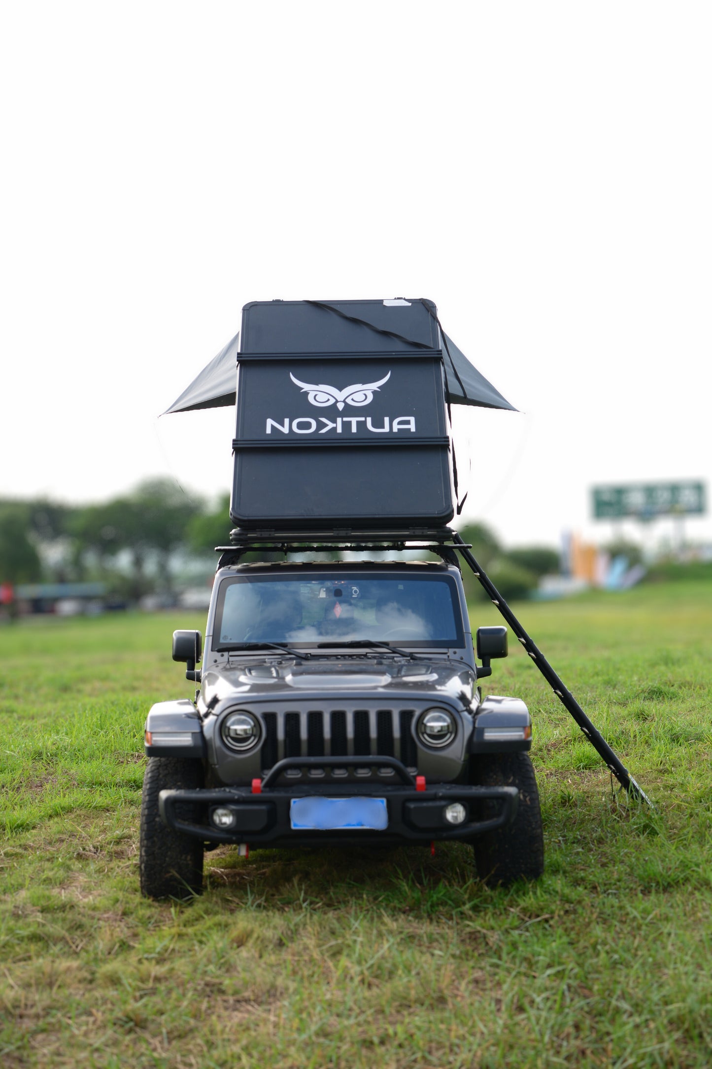 Sauvage Grey - Aluminium Rooftop Tent with Roof Racks