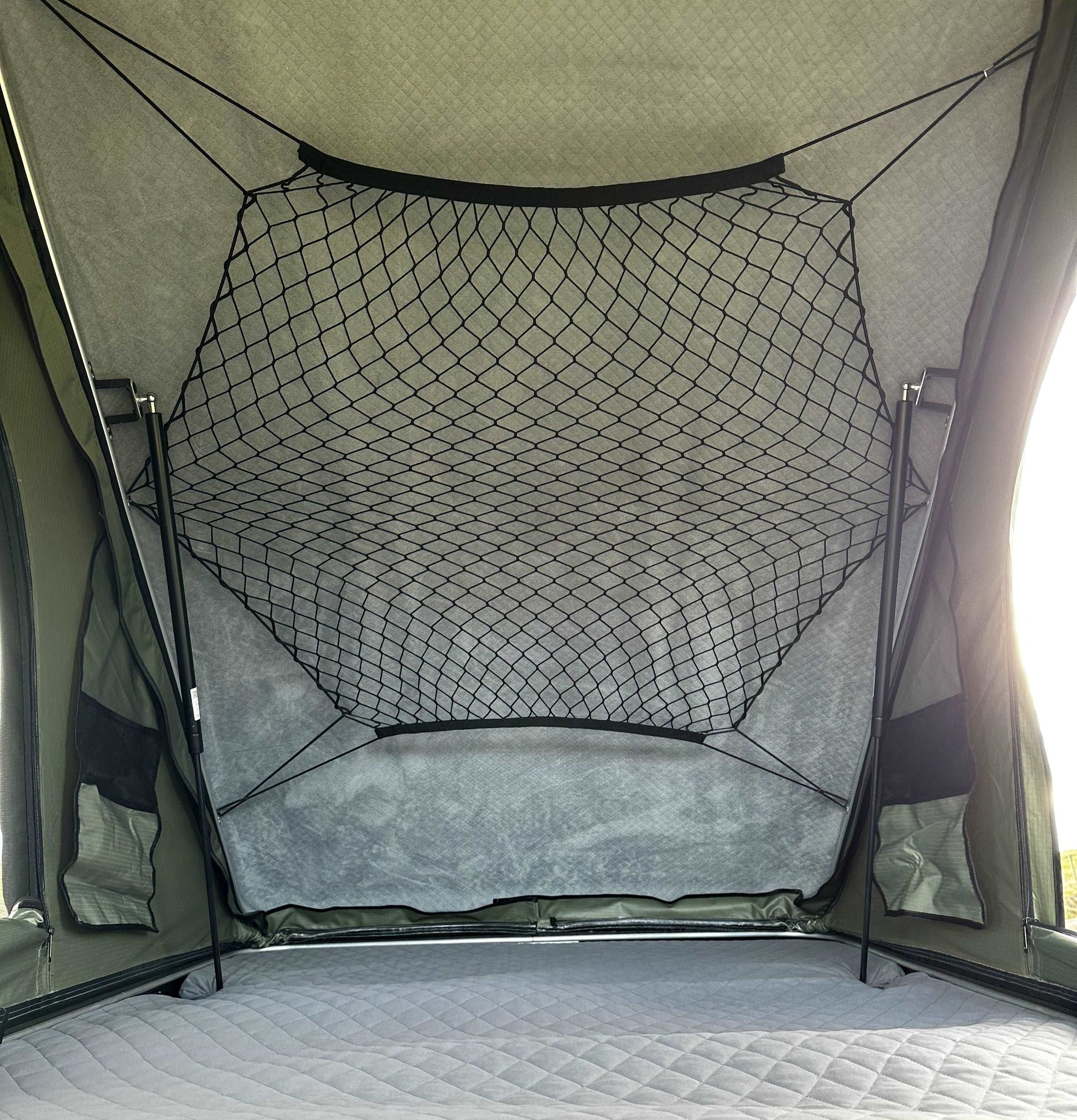 Nomad Grey - Hard Shell Car Roof tent