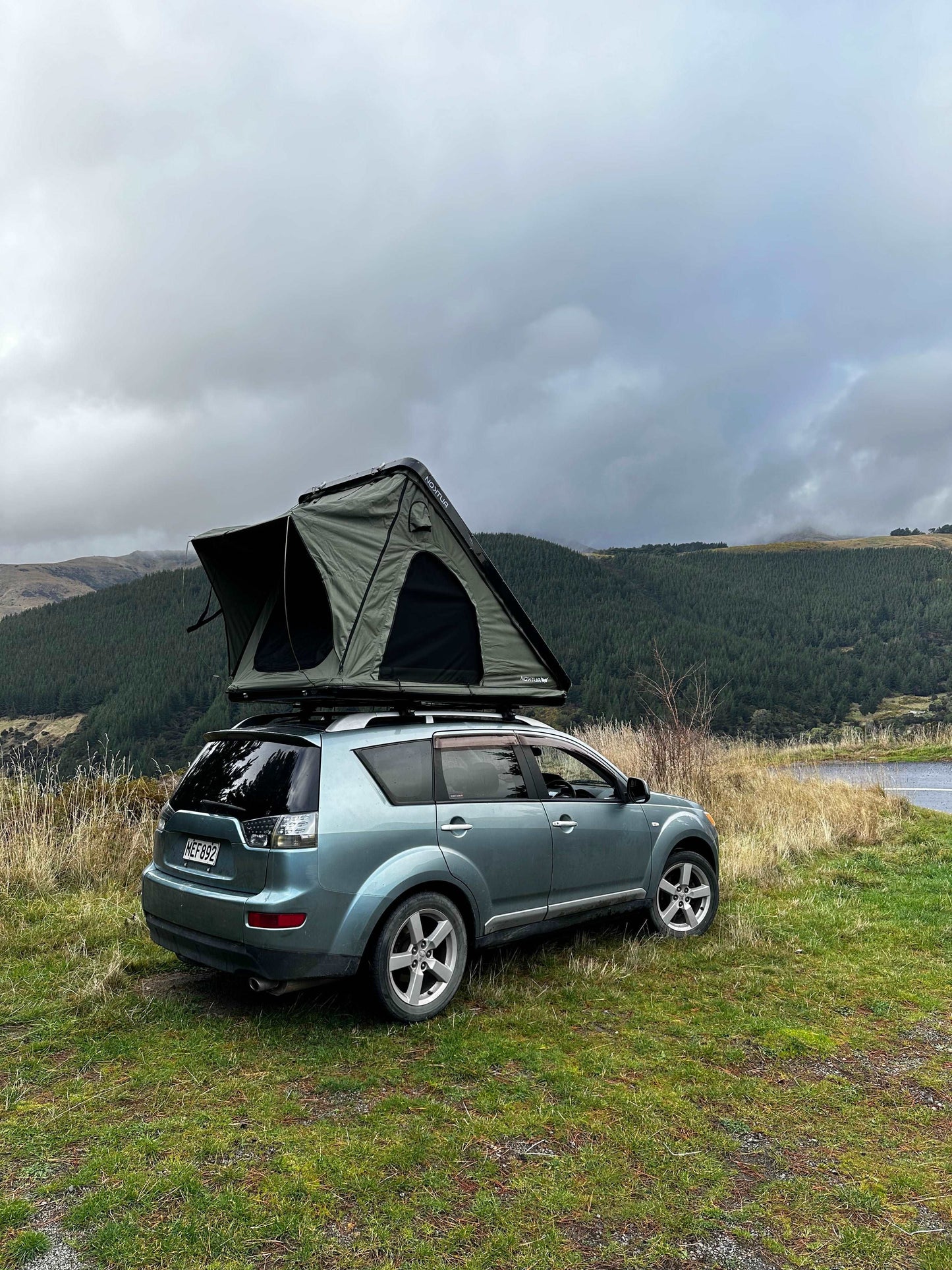 Nomad Khaki - Hard Shell Car Roof tent