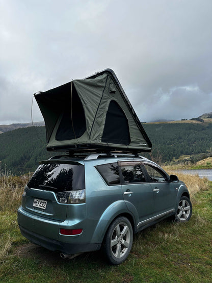 Nomad Green - Hard Shell Car Roof tent